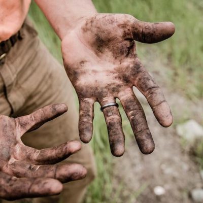 Healthy, stress-busting fat found hidden in dirt